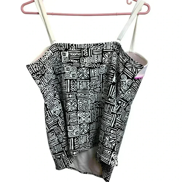 Collection by Catalina Black & White Tankini Top w Adjustable Straps - Picture 3 of 10